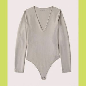 Long-Sleeve Seamless Deep-V Bodysuit